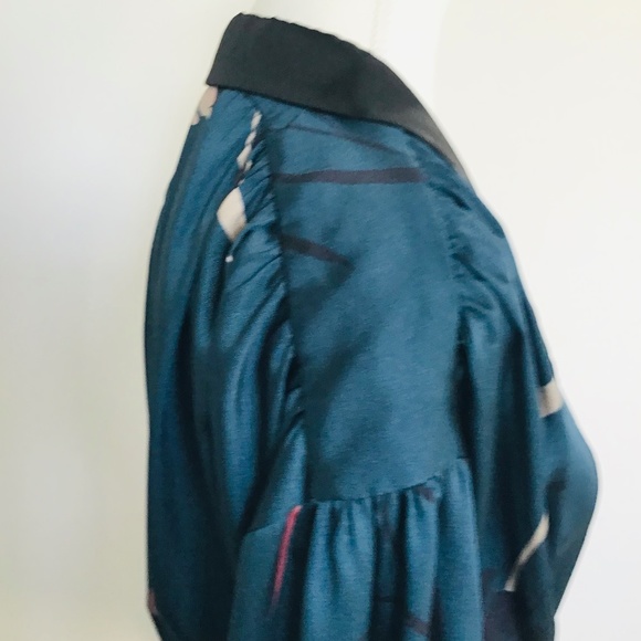 ZARA fits size S-M silky jacket blouse in dark green with floral pattern - Picture 7 of 11